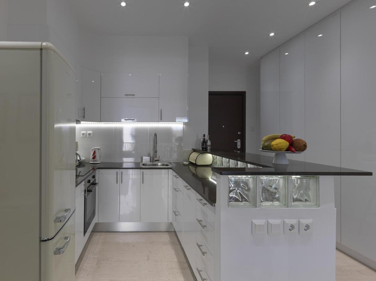Newly Renovated Apartment In The Heart Of Atina Dış mekan fotoğraf