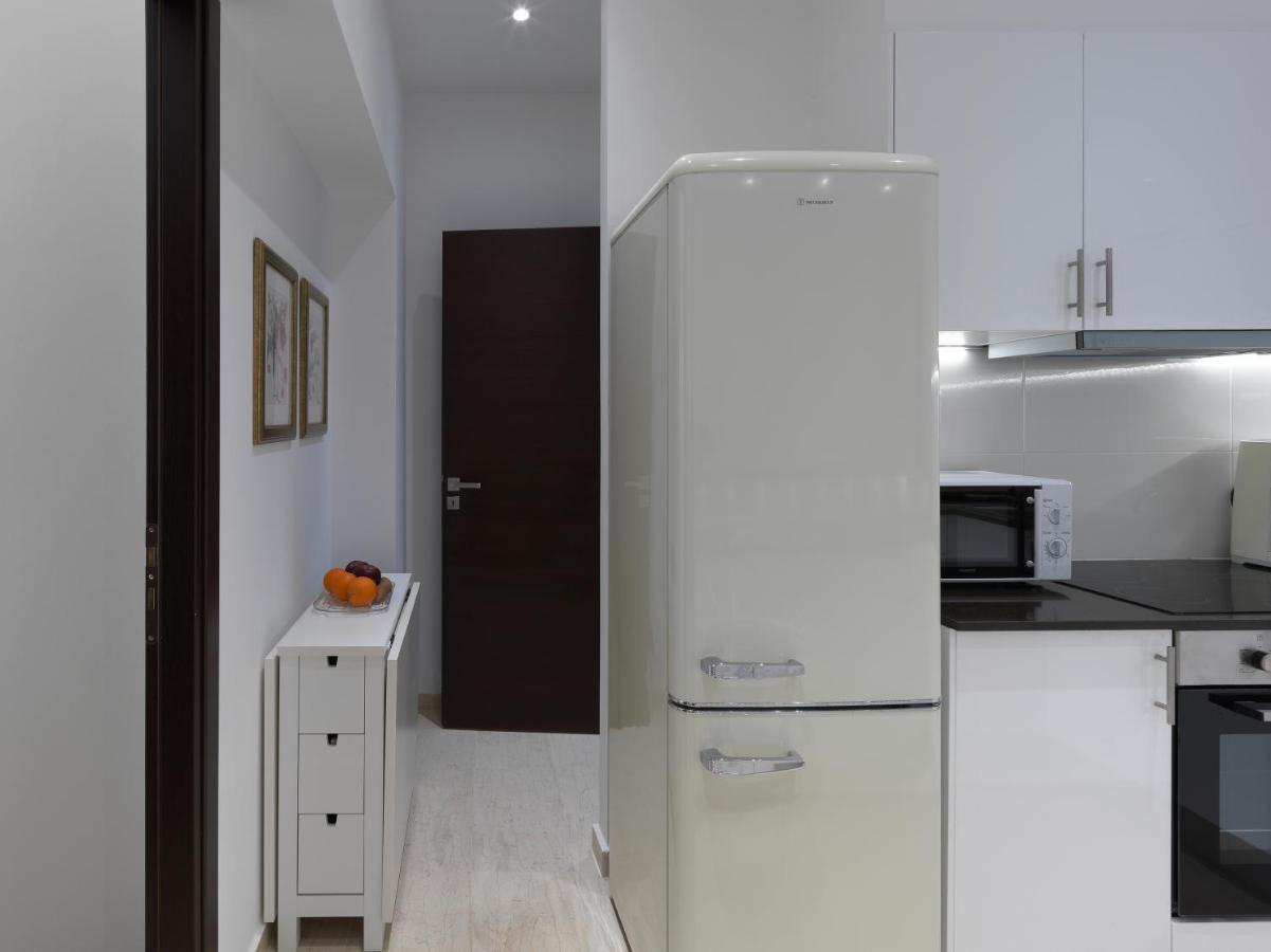 Newly Renovated Apartment In The Heart Of Atina Dış mekan fotoğraf