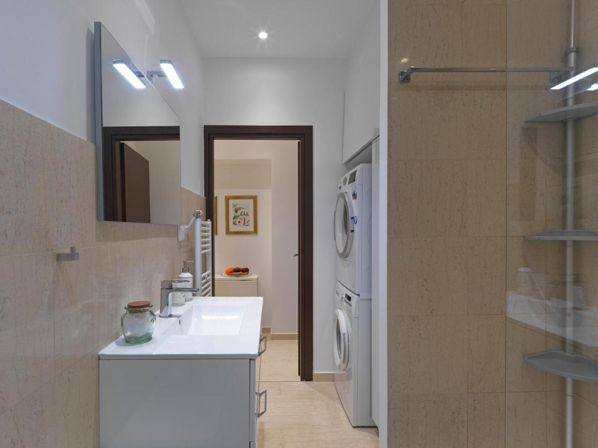 Newly Renovated Apartment In The Heart Of Atina Dış mekan fotoğraf